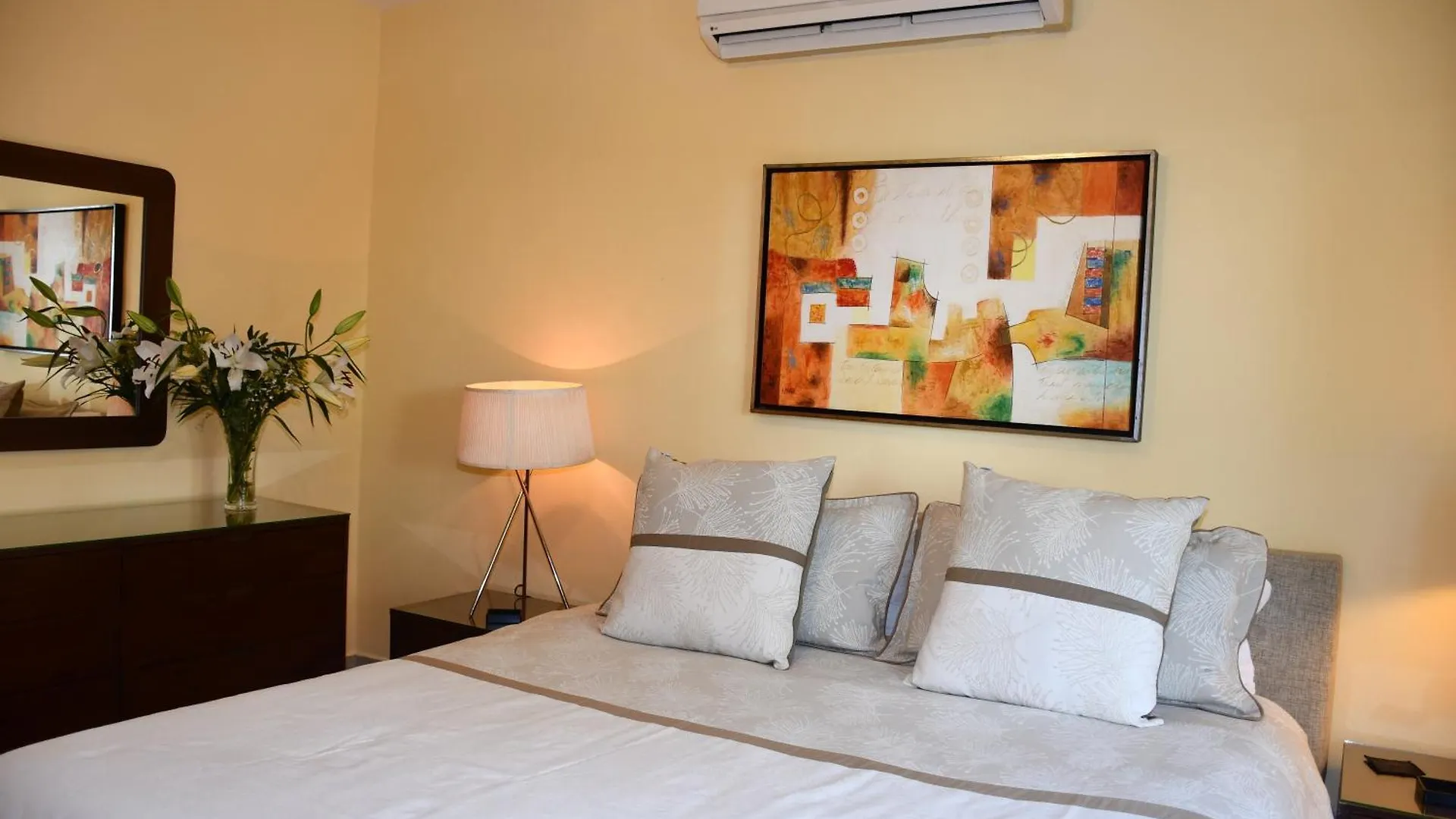 Casa Sol 3 & 4 Bedroom Villa With Swimming Pool Close To The Beach Playa del Carmen Mexico