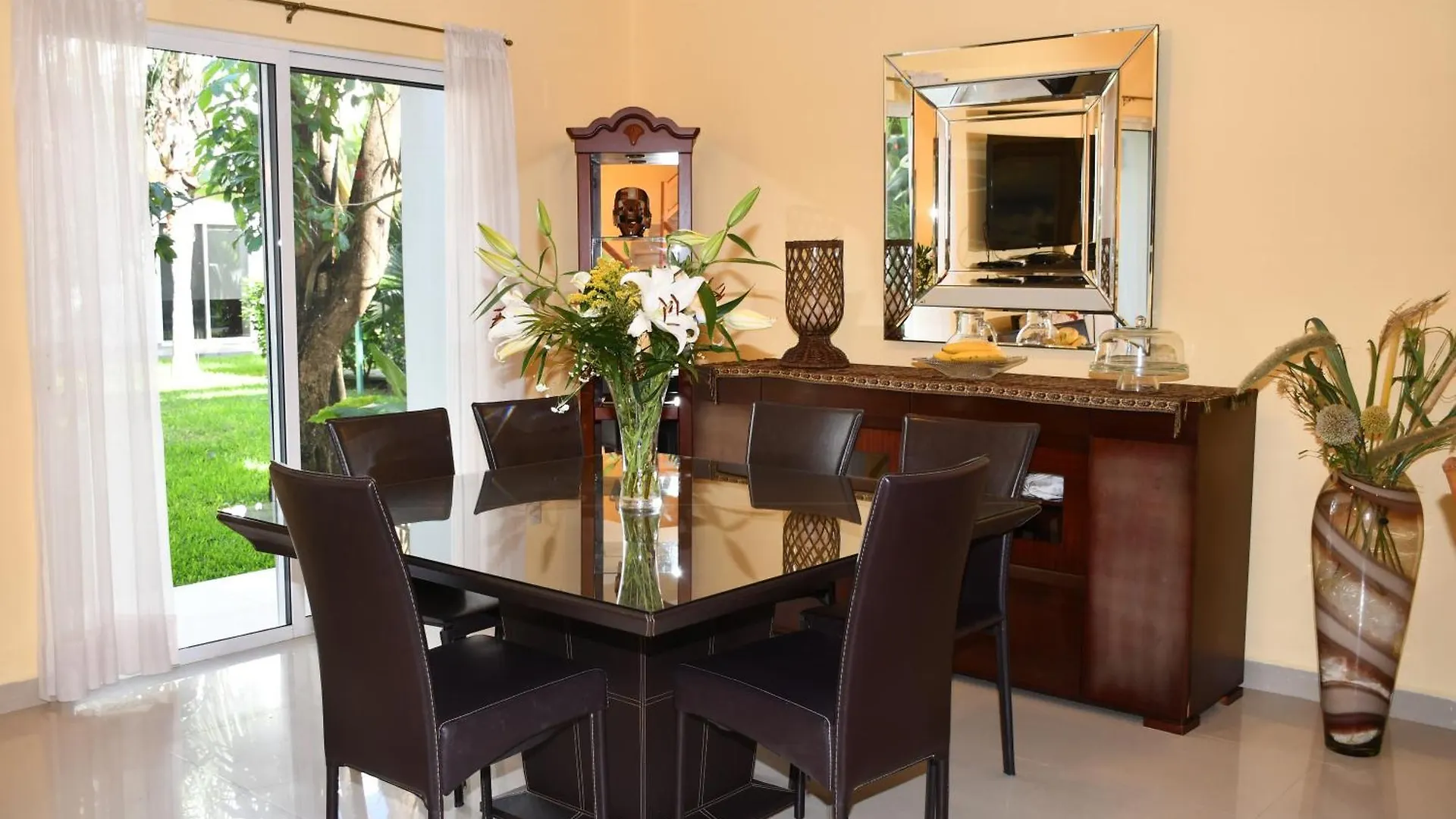 Casa Sol 3 & 4 Bedroom Villa With Swimming Pool Close To The Beach Playa del Carmen