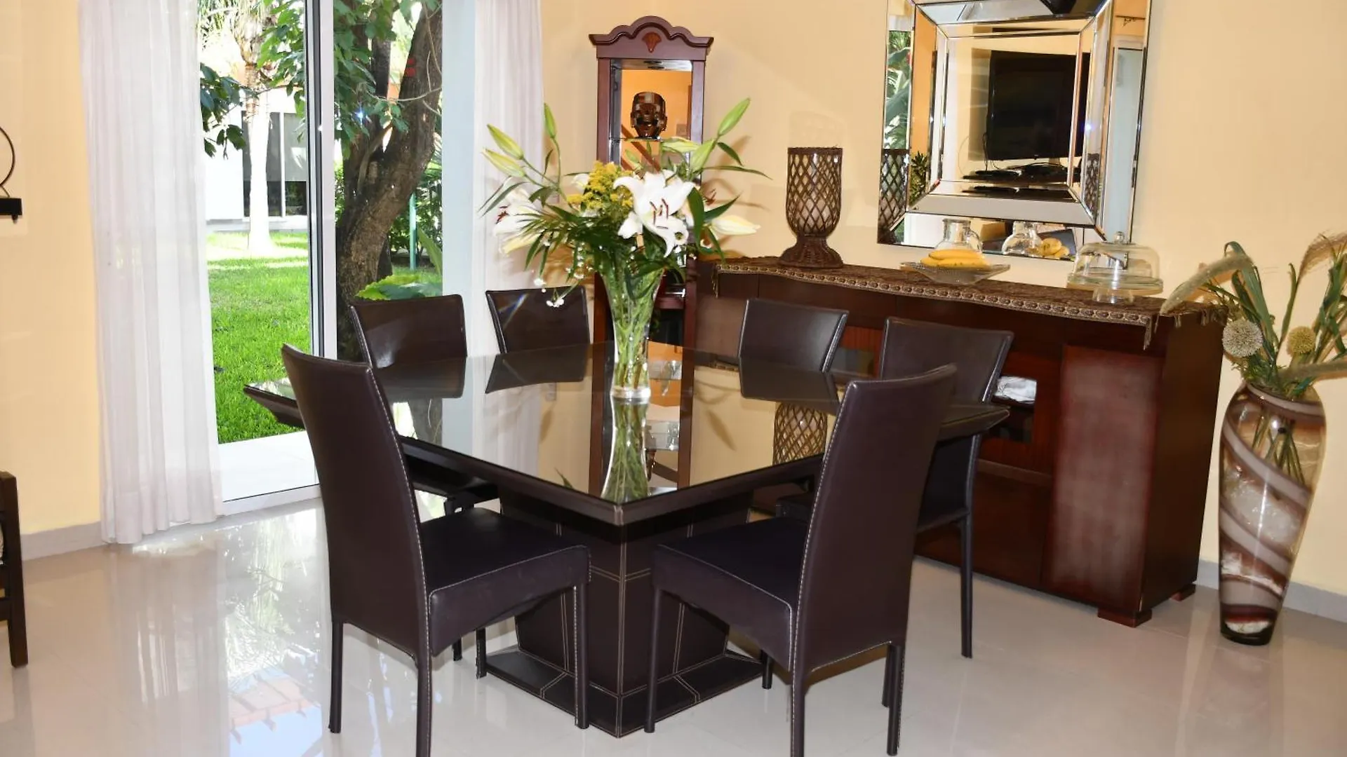Casa Sol 3 & 4 Bedroom Villa With Swimming Pool Close To The Beach Playa del Carmen