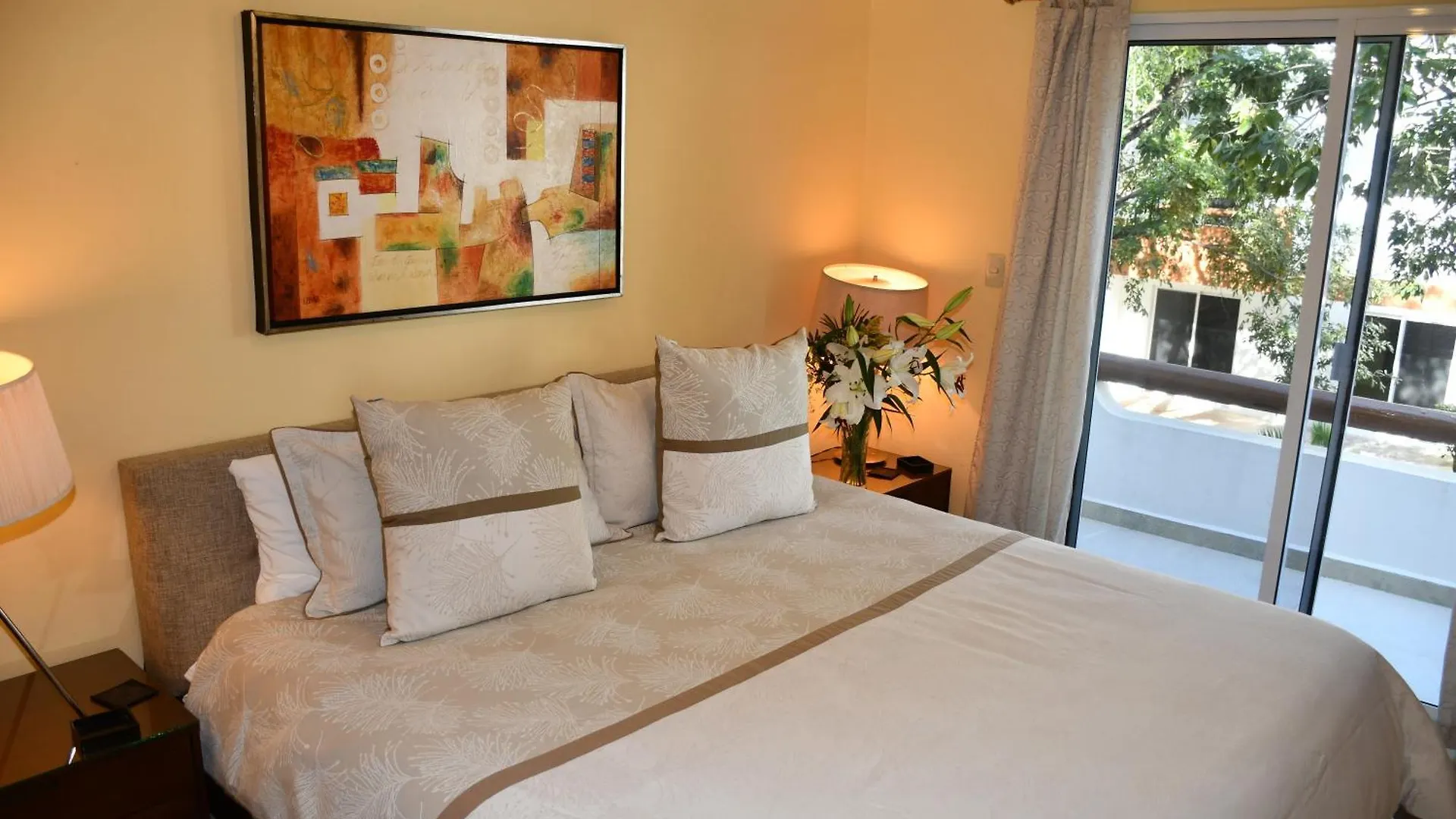 Casa Sol 3 & 4 Bedroom Villa With Swimming Pool Close To The Beach Playa del Carmen