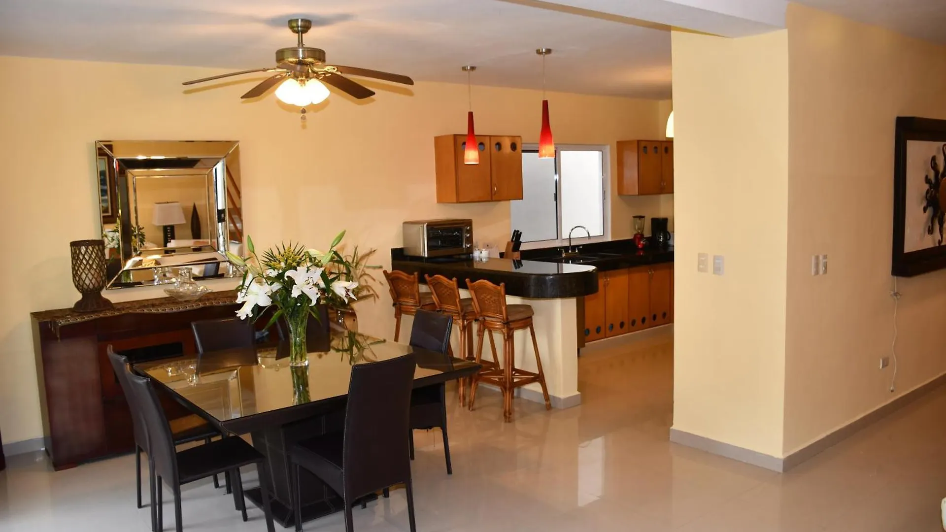 Casa Sol 3 & 4 Bedroom Villa With Swimming Pool Close To The Beach Playa del Carmen Mexico