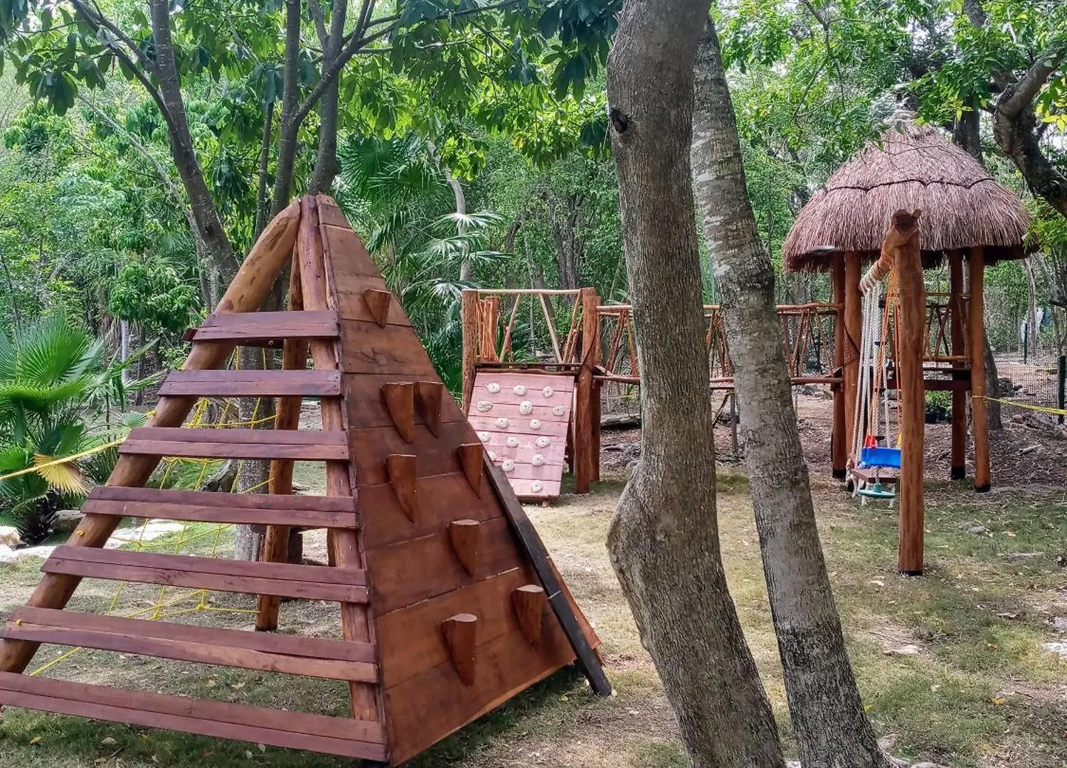 Casa Sol 3 & 4 Bedroom Villa With Swimming Pool Close To The Beach Playa del Carmen Mexico