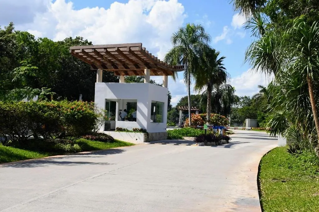 Casa Sol 3 & 4 Bedroom Villa With Swimming Pool Close To The Beach Playa del Carmen